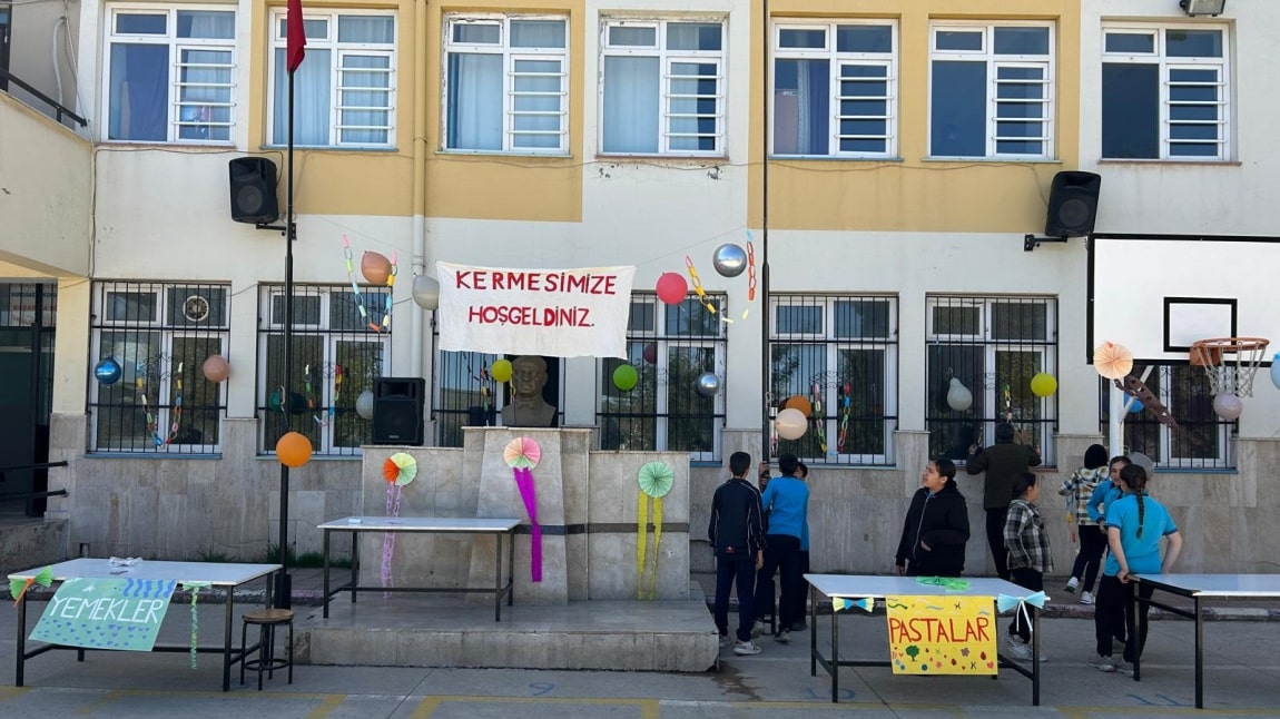 GELENEKSEL BAHAR KERMESİ